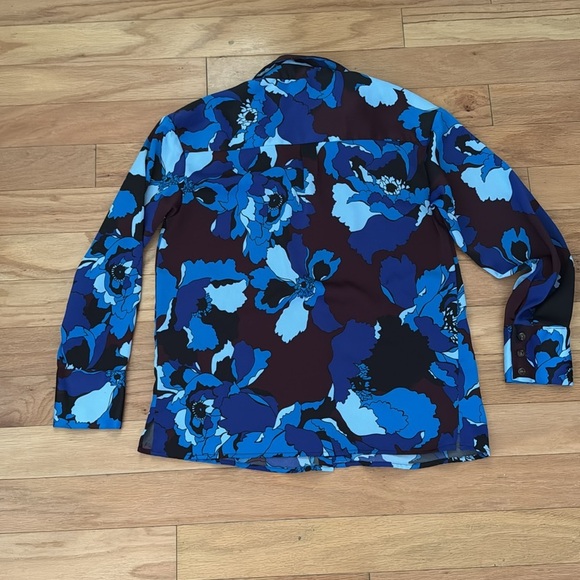 Who What Wear | Peony Passion | Floral Womens Blouse Button Up | Size XS - Picture 4 of 6